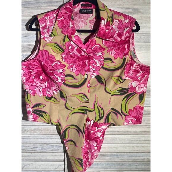 NY&Co Lg Tropical Tie Front Top - Picture 11 of 13